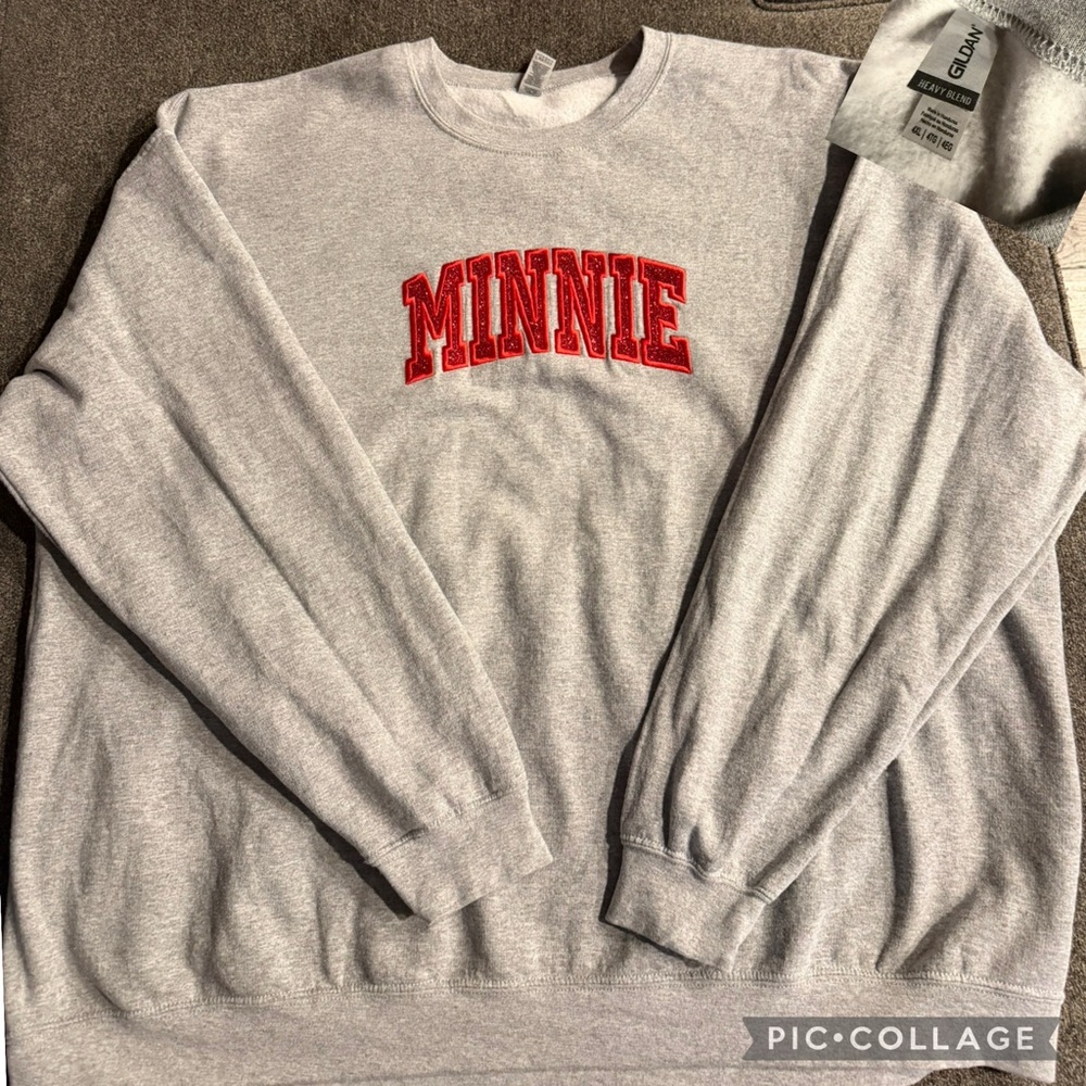 Gildan Gray Sweatshirt with Red Minnie Design